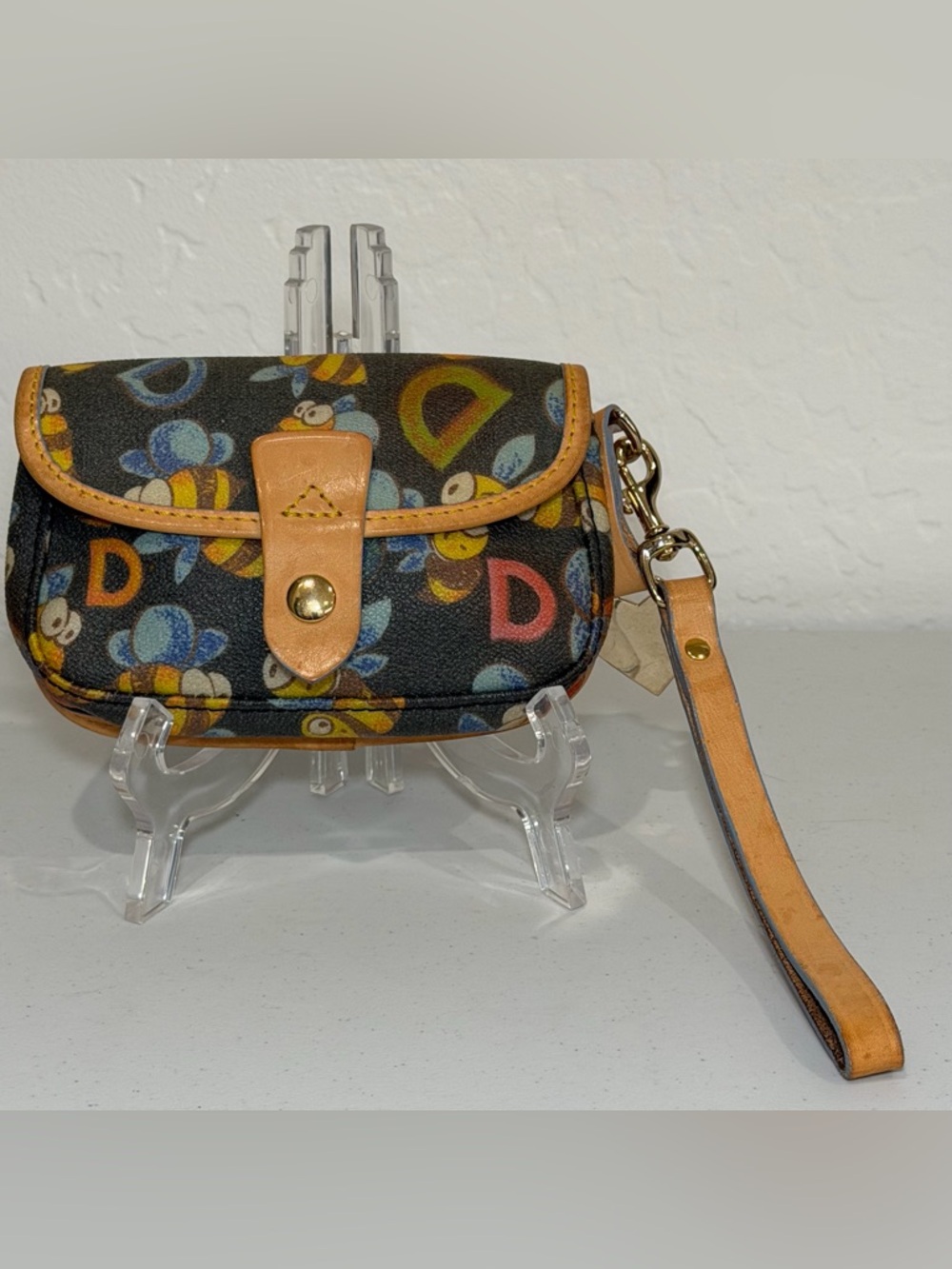 Vintage Dooney & Bourke Bumble Bee Wristlet